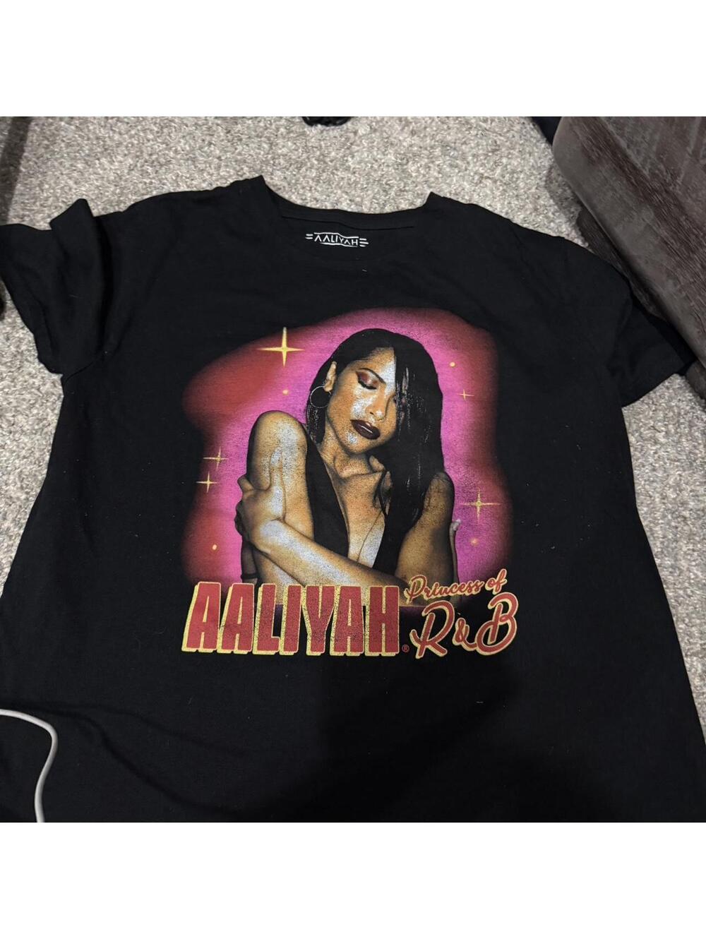 Women's Black Tshirt